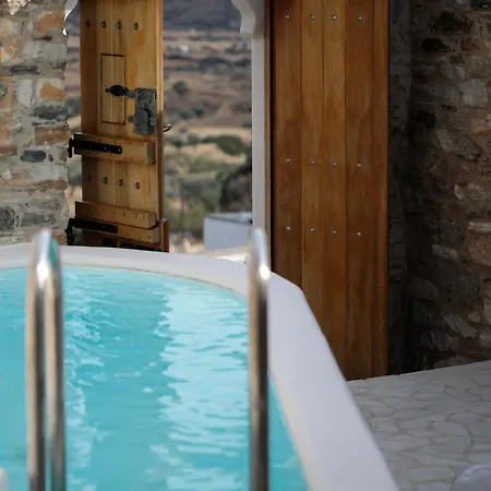 Naxos Heritage * Ano Sangrion